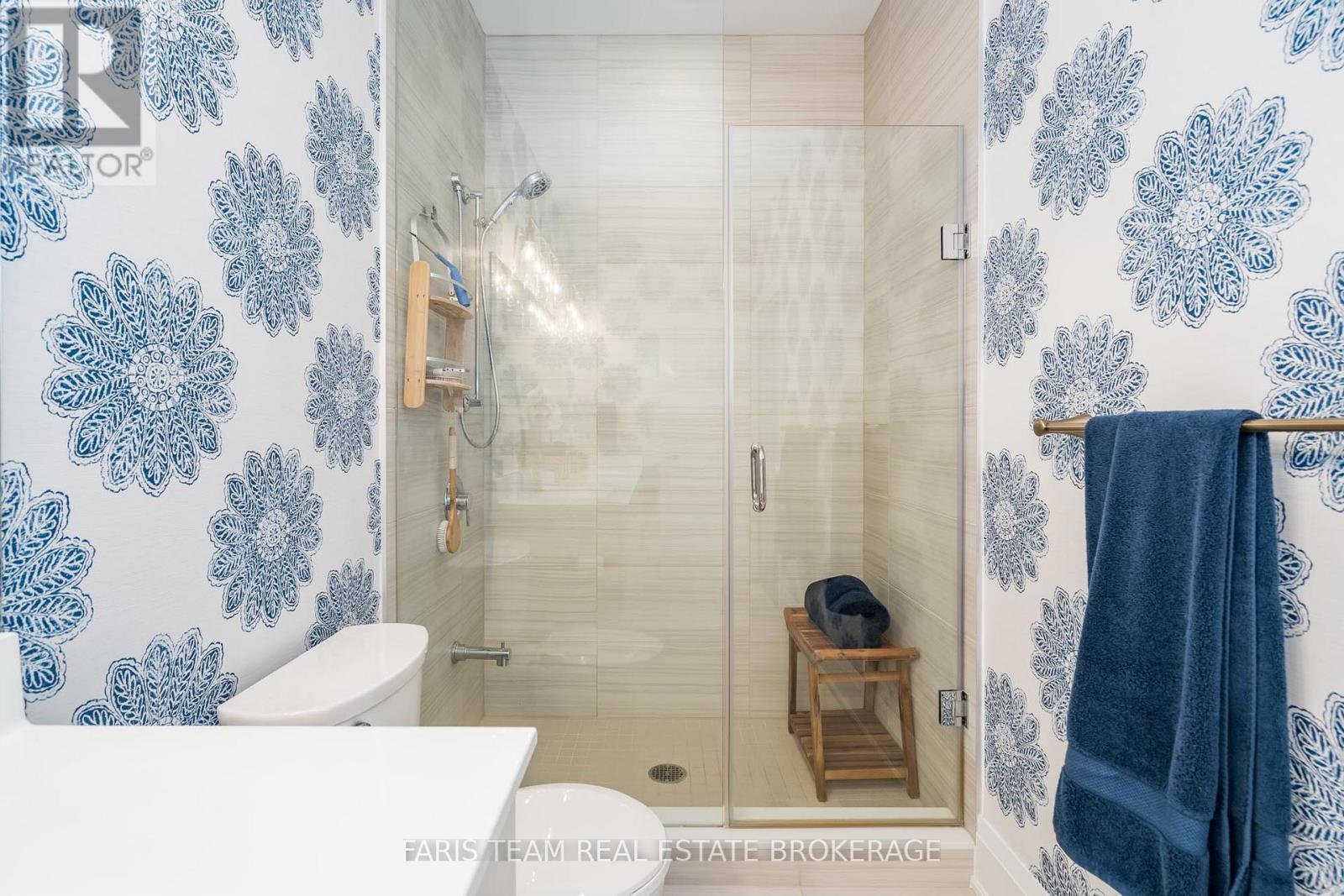 Gph5 - 111 Worsley Street, Barrie, ON - Indoor Photo Showing Bathroom