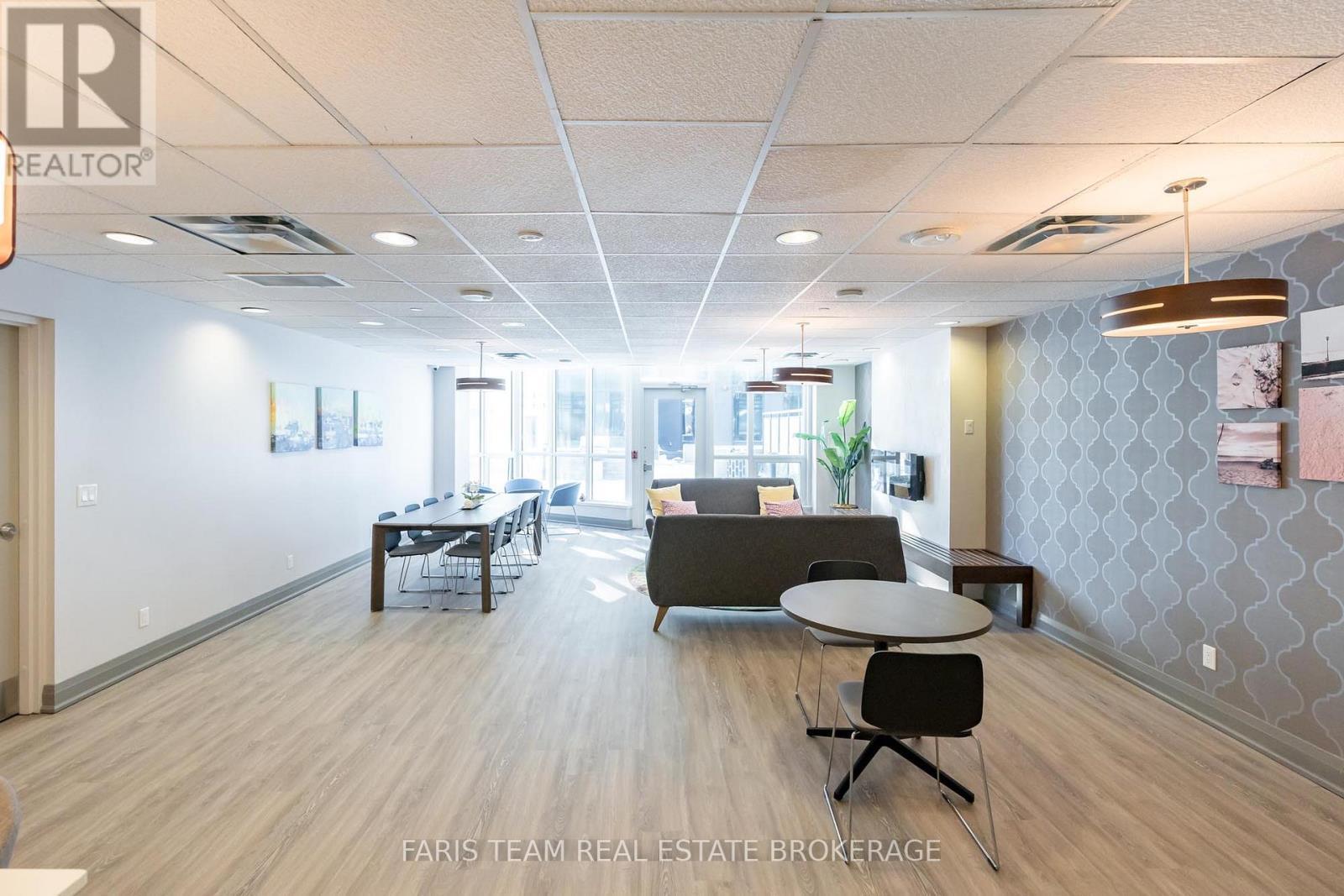 Gph5 - 111 Worsley Street, Barrie, ON - Indoor Photo Showing Other Room