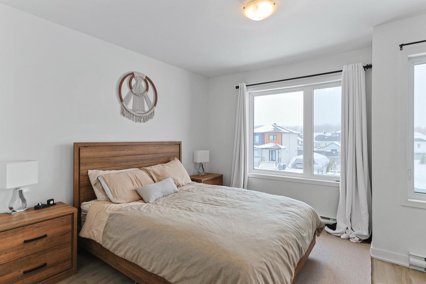 Chambre à coucher principale - 11Z Rue Des Plaisanciers, Saint-Louis-De-Gonzague, QC - Indoor Photo Showing Bedroom