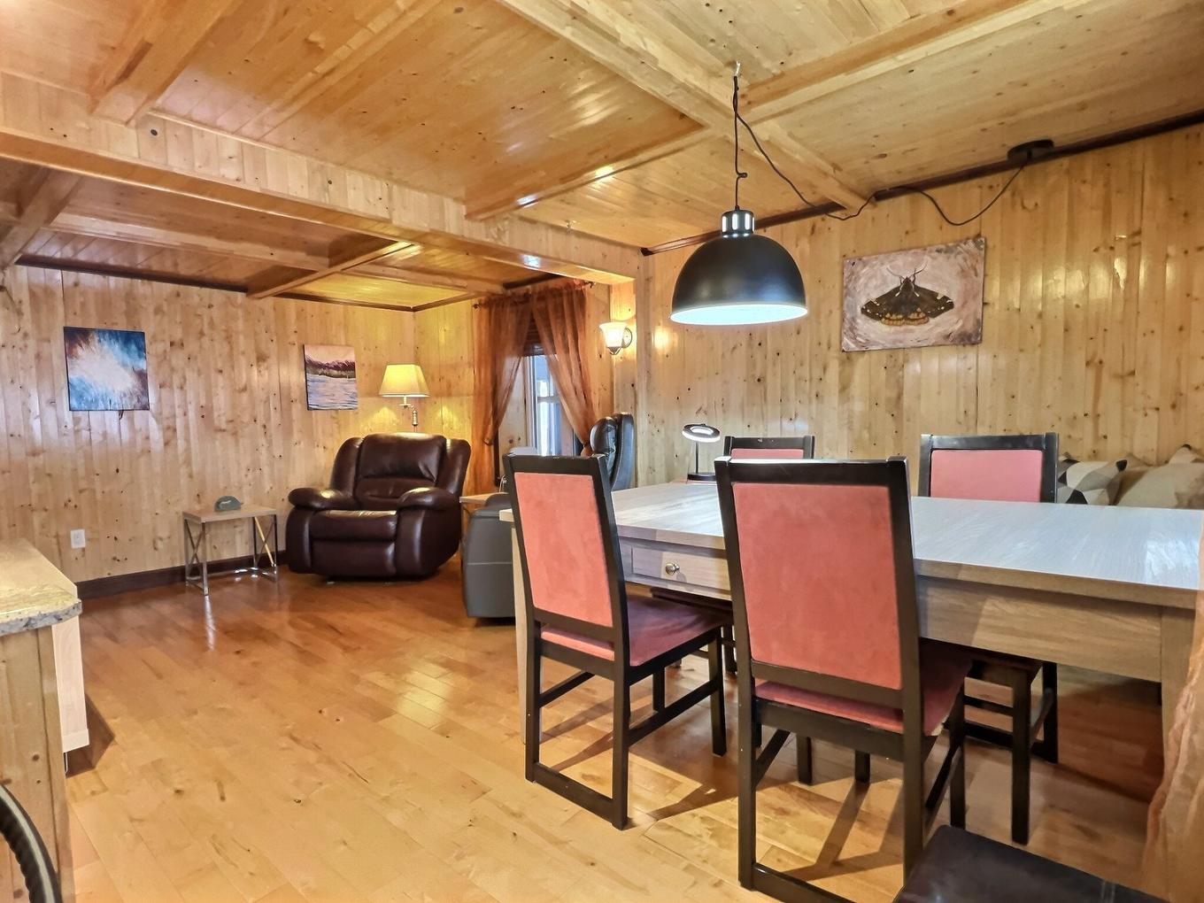 Salle à manger - 348 Rue St-Onésime, Lévis (Desjardins), QC - Indoor Photo Showing Other Room