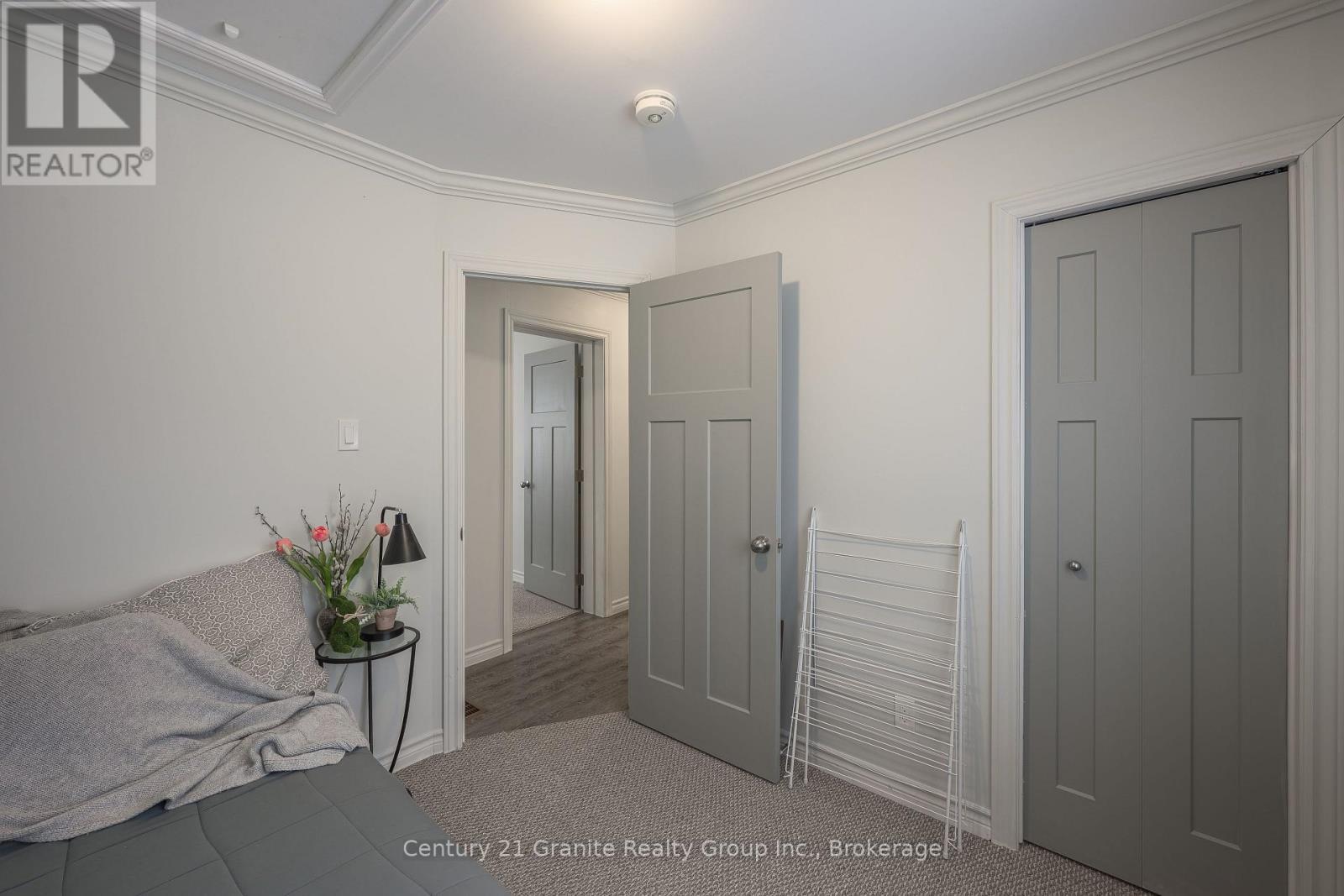 1015 Guilford Court, Dysart Et Al (Guilford), ON - Indoor Photo Showing Other Room