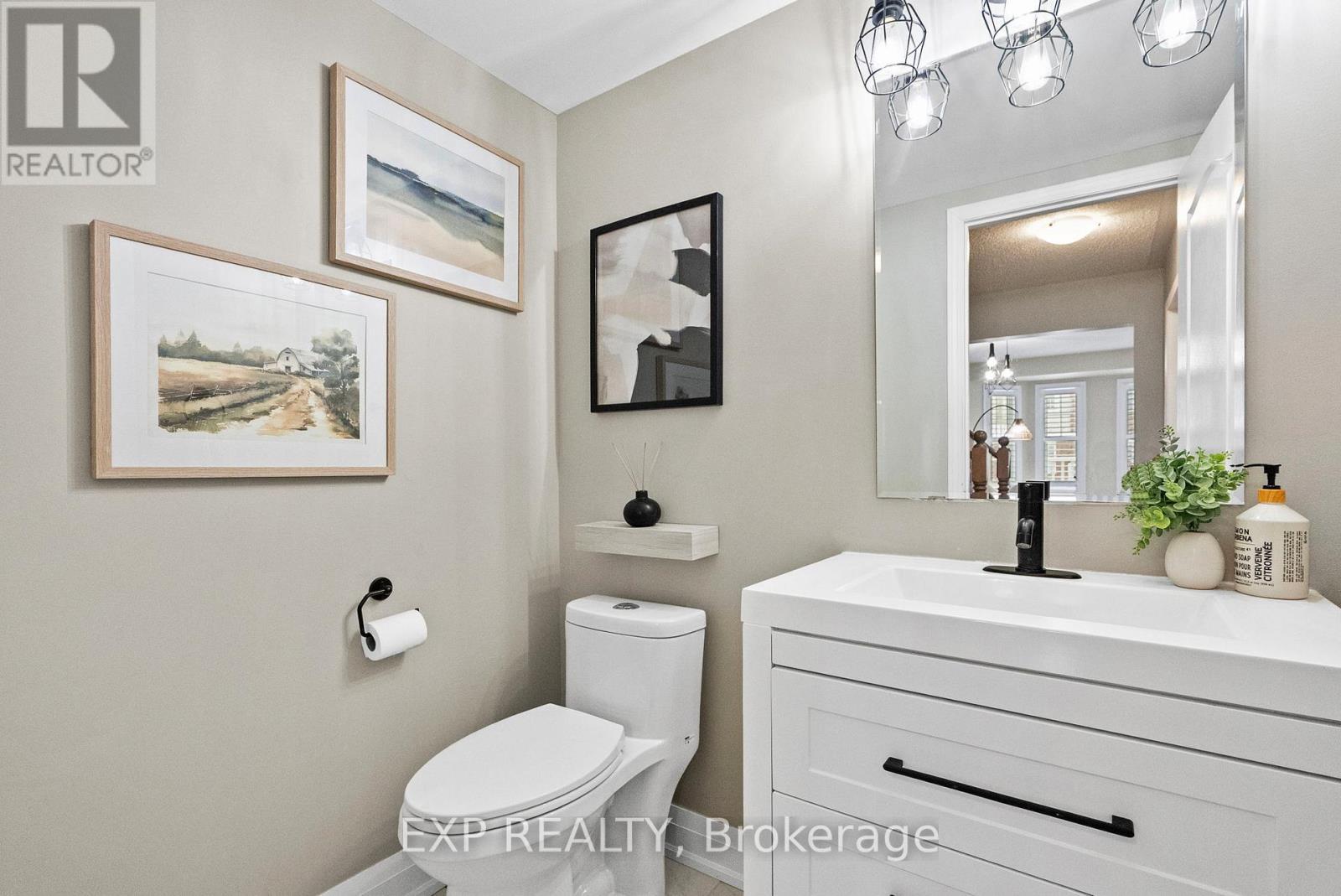 945 Deverell Place, Milton, ON - Indoor Photo Showing Bathroom