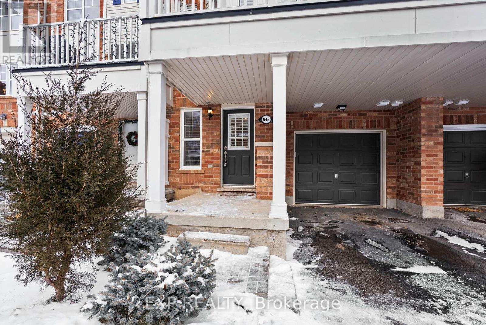 945 Deverell Place, Milton, ON - Outdoor With Balcony