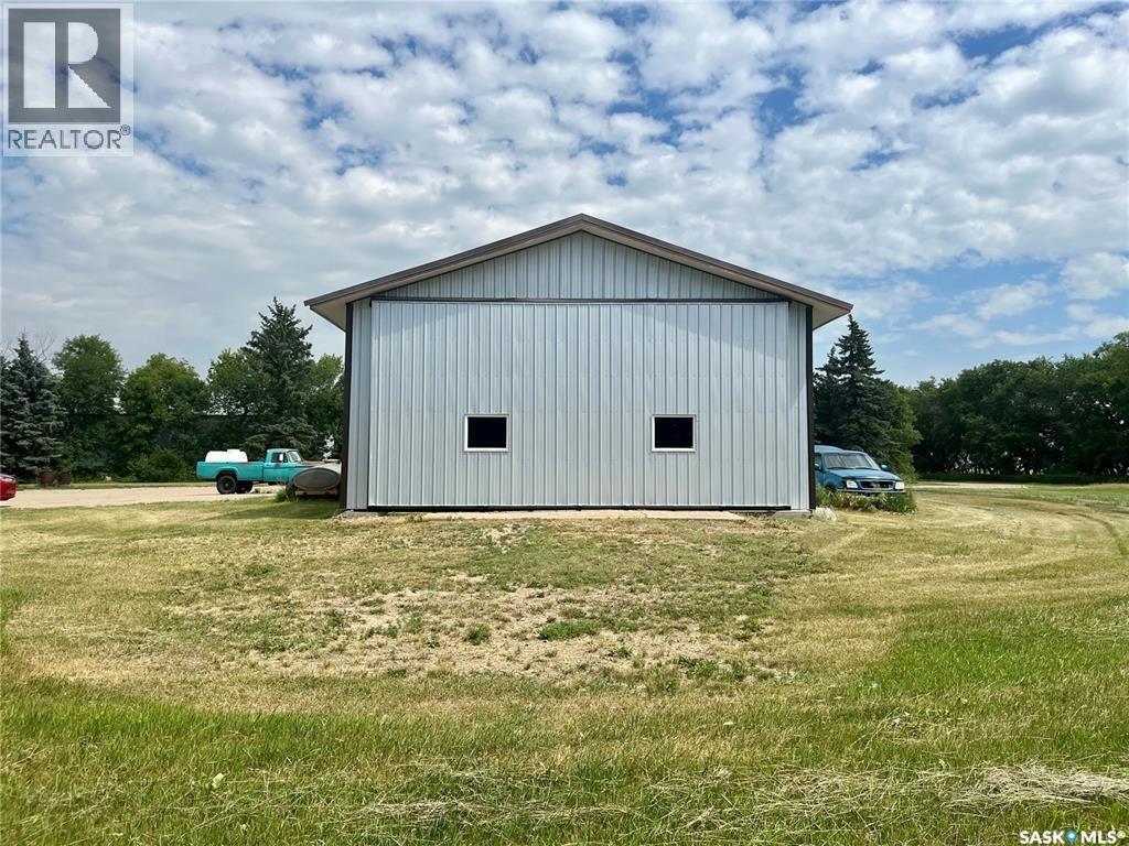 Ruecker Acreage, Abernethy Rm No. 186, SK - Outdoor
