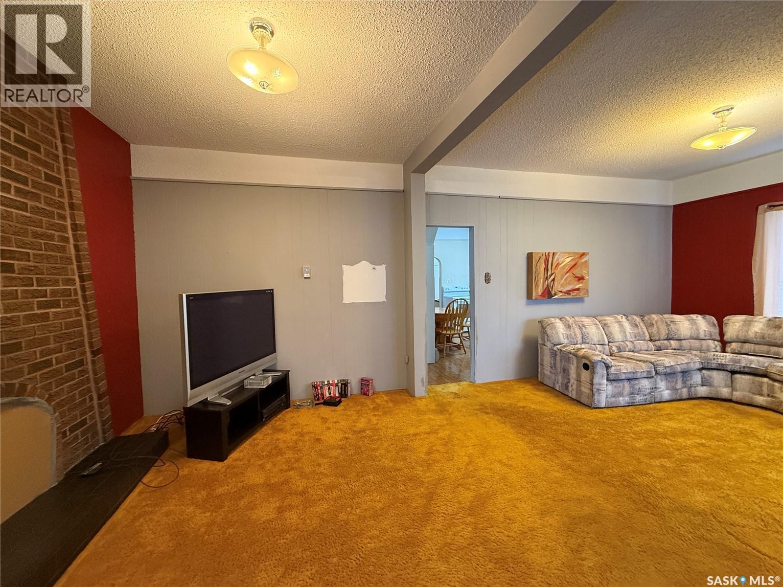 475 Main Street, Englefeld, SK - Indoor