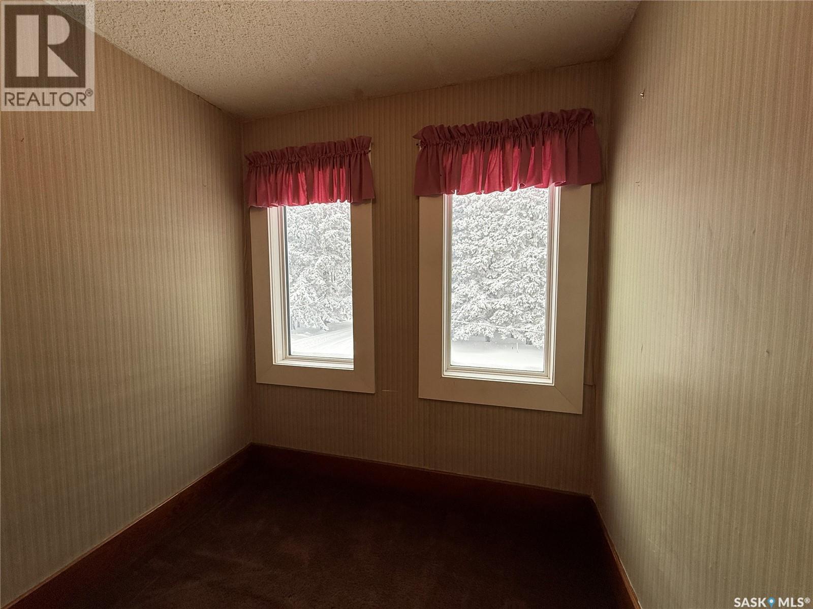 475 Main Street, Englefeld, SK - Indoor Photo Showing Other Room