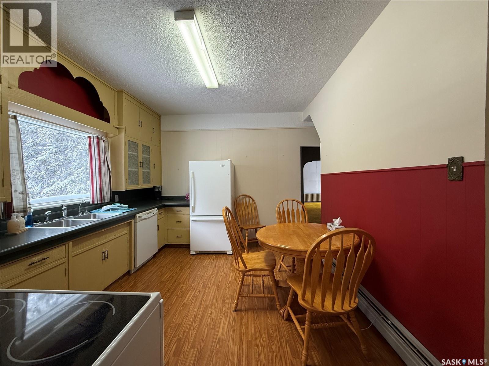 475 Main Street, Englefeld, SK - Indoor