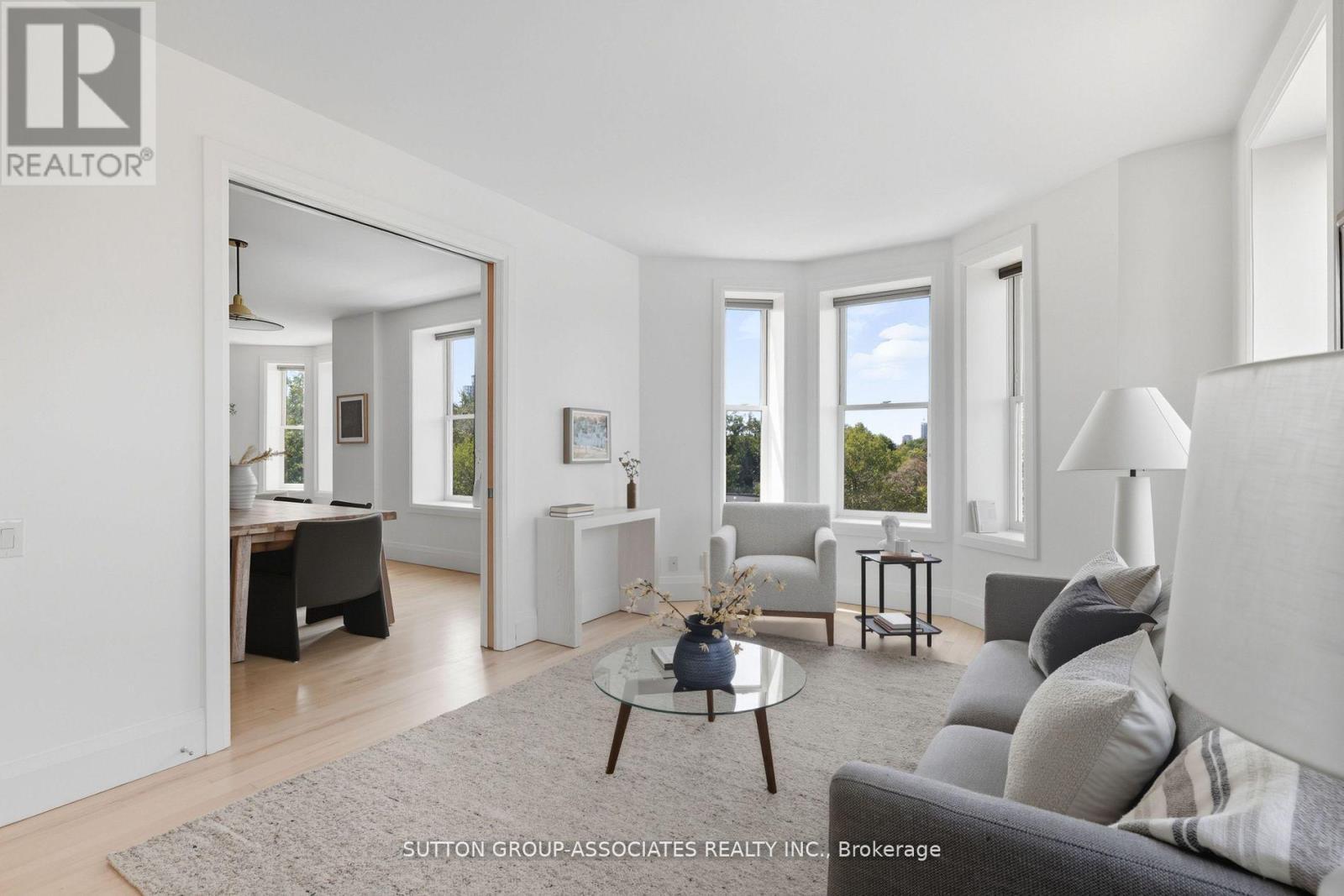 408 - 385 Brunswick Avenue, Toronto, ON - Indoor