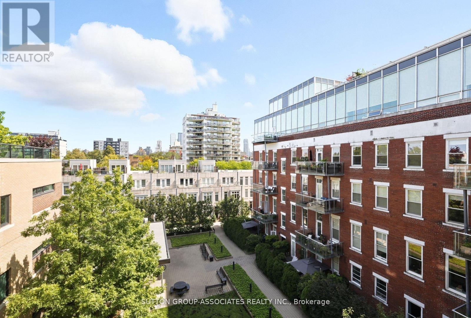 408 - 385 Brunswick Avenue, Toronto, ON - Outdoor