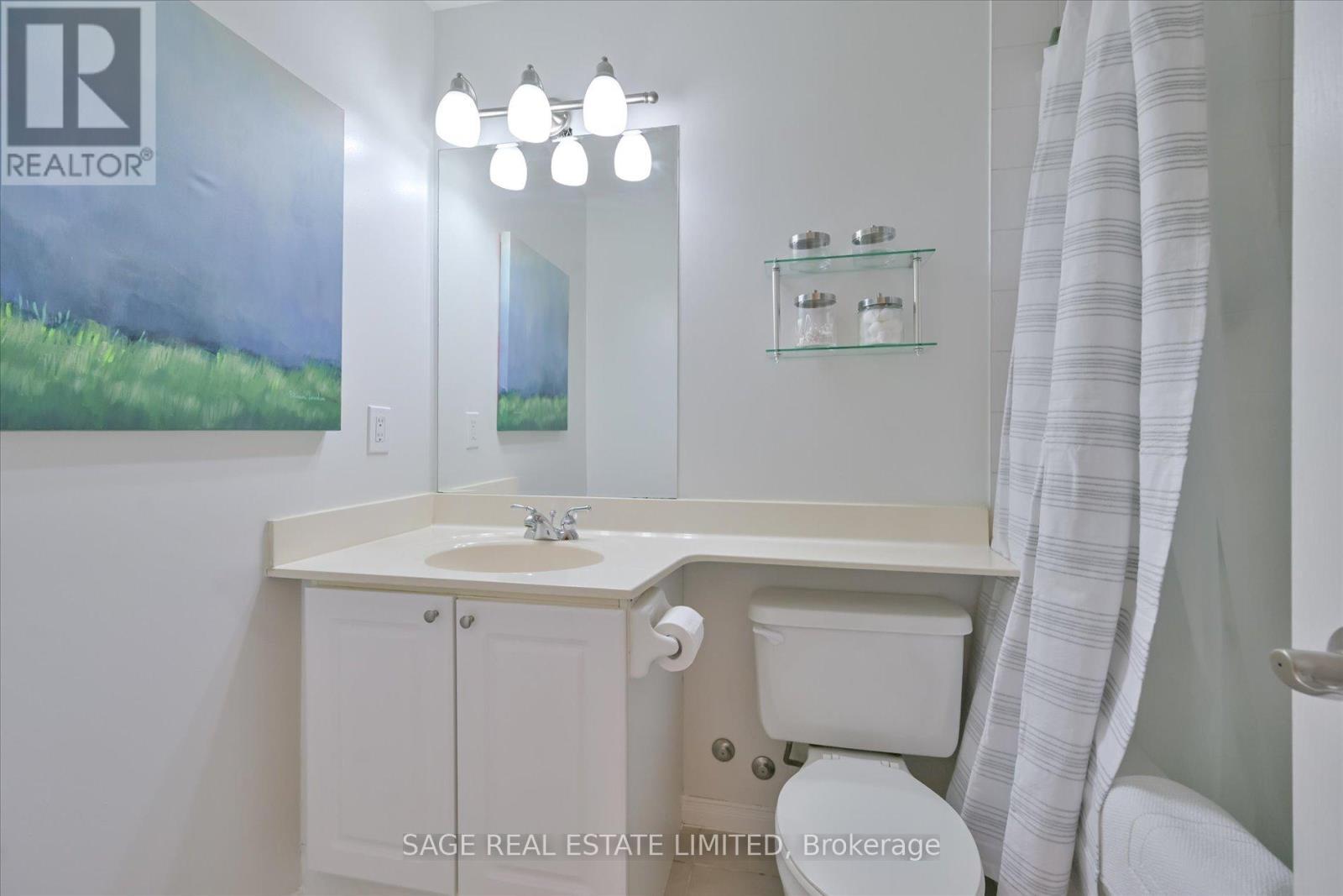 Ensuite Bathroom - 413 - 555 Yonge Street, Toronto, ON - Indoor Photo Showing Bathroom