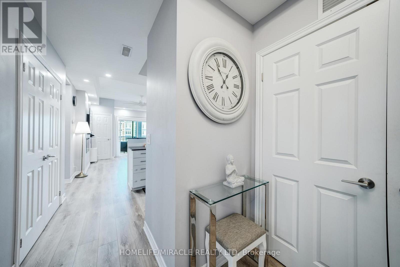 303 - 650 Gordon Street, Whitby, ON - Indoor Photo Showing Other Room