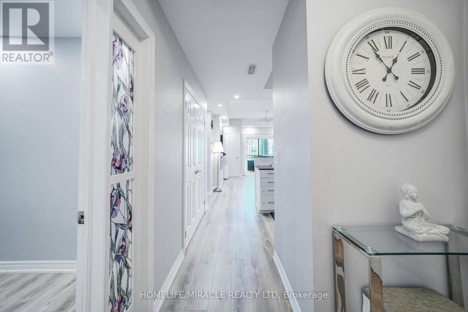 303 - 650 Gordon Street, Whitby, ON - Indoor