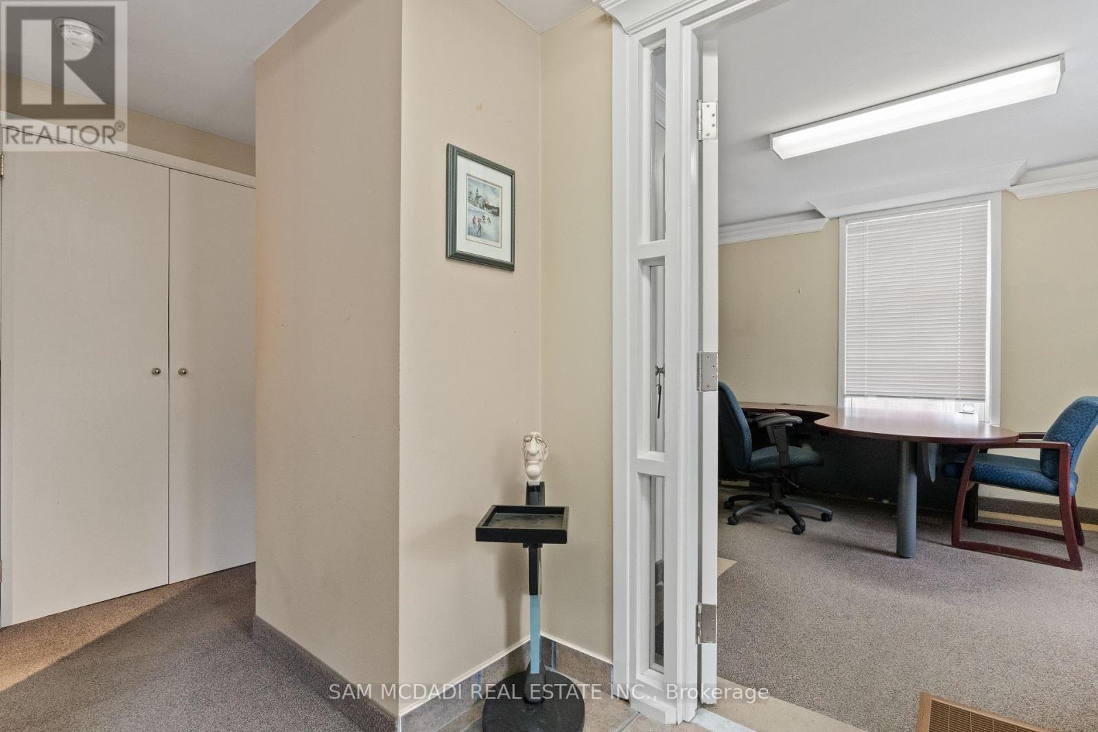 571 Kingston Road W, Ajax, ON