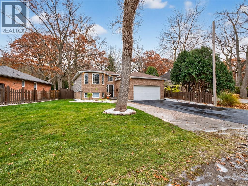 6860 Matchette Road, Lasalle, ON - Outdoor