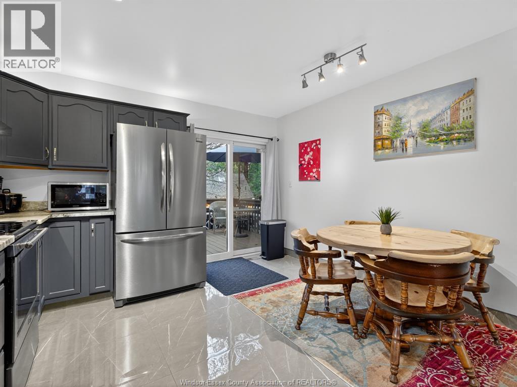 6860 Matchette Road, Lasalle, ON - Indoor