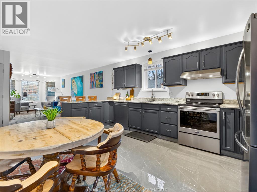 6860 Matchette Road, Lasalle, ON - Indoor