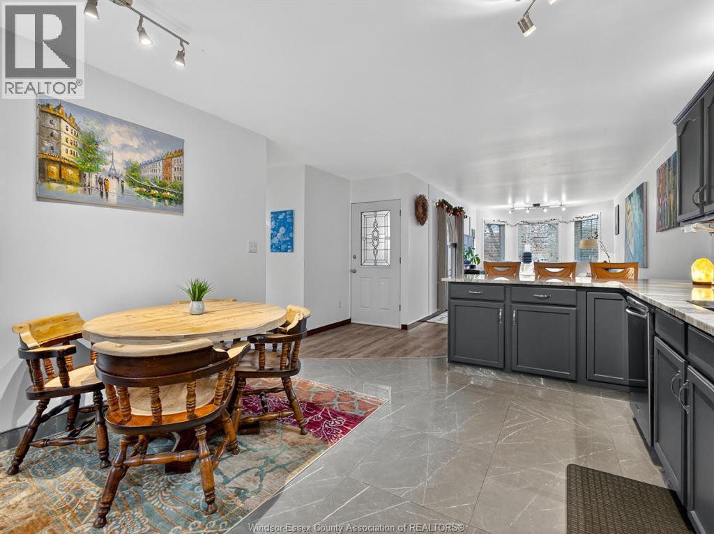 6860 Matchette Road, Lasalle, ON - Indoor