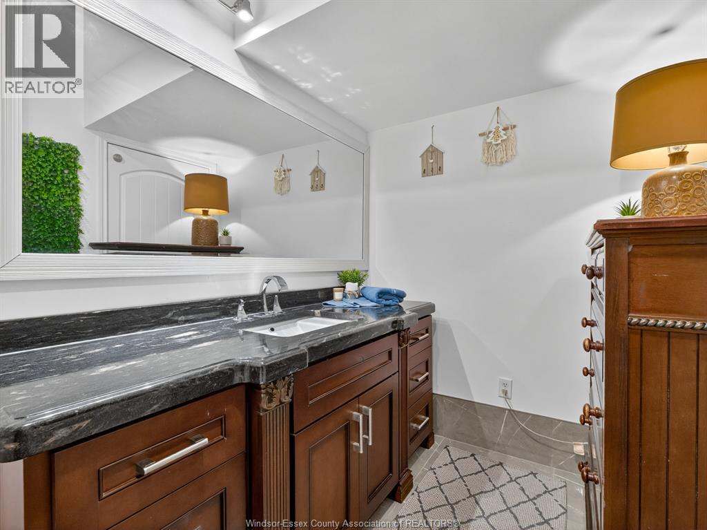 6860 Matchette Road, Lasalle, ON - Indoor Photo Showing Other Room