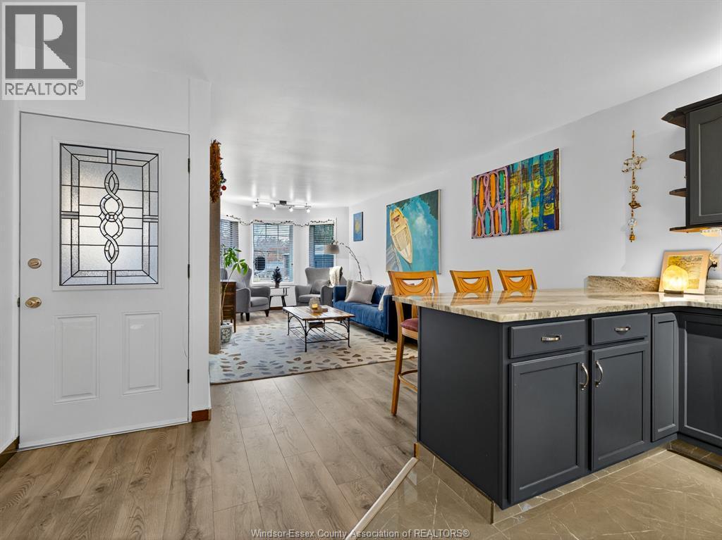 6860 Matchette Road, Lasalle, ON - Indoor Photo Showing Kitchen