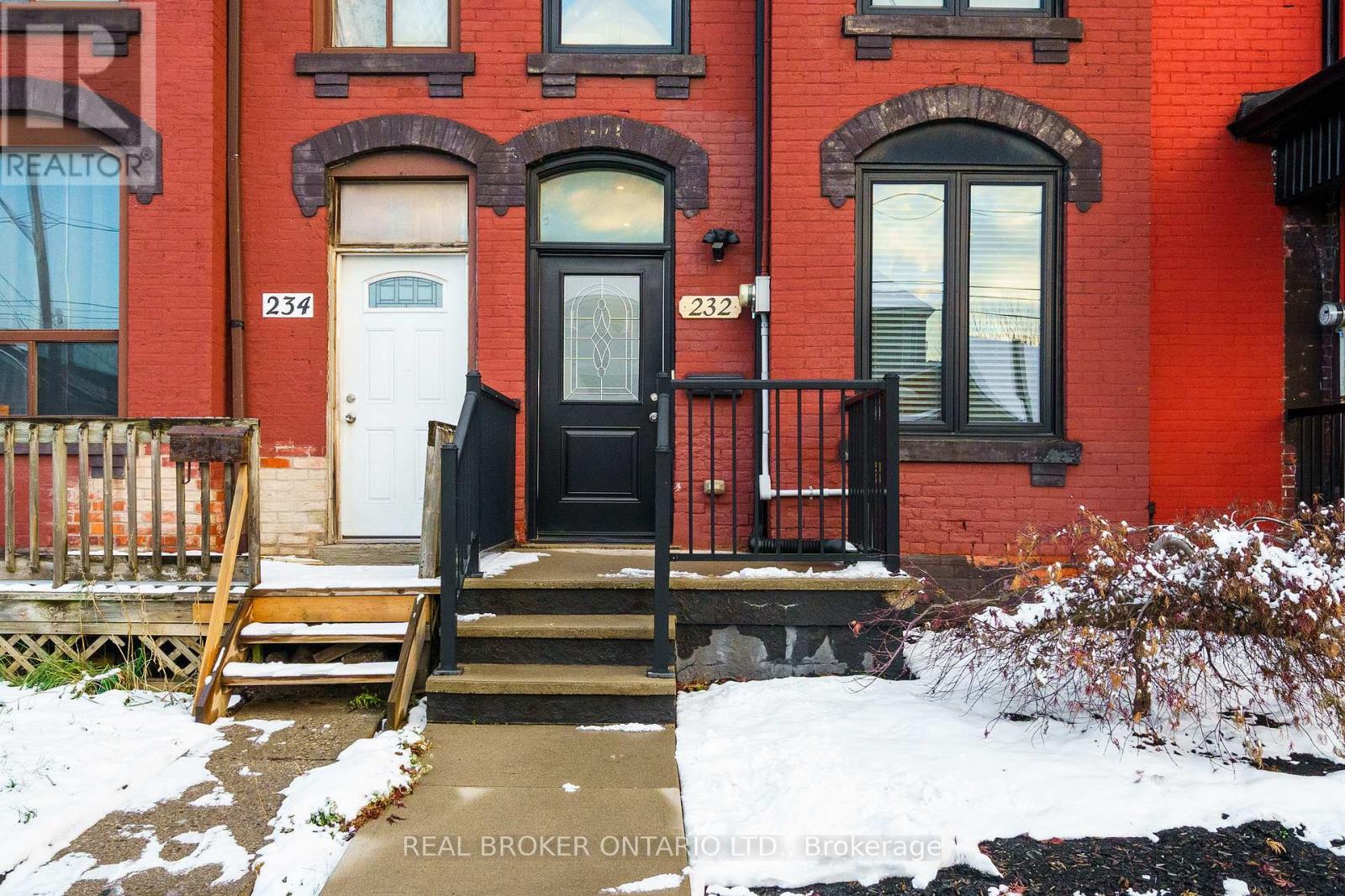 232 Wellington Street N, Hamilton, ON