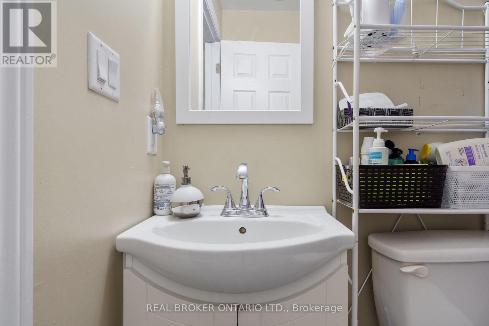 232 Wellington Street N, Hamilton, ON