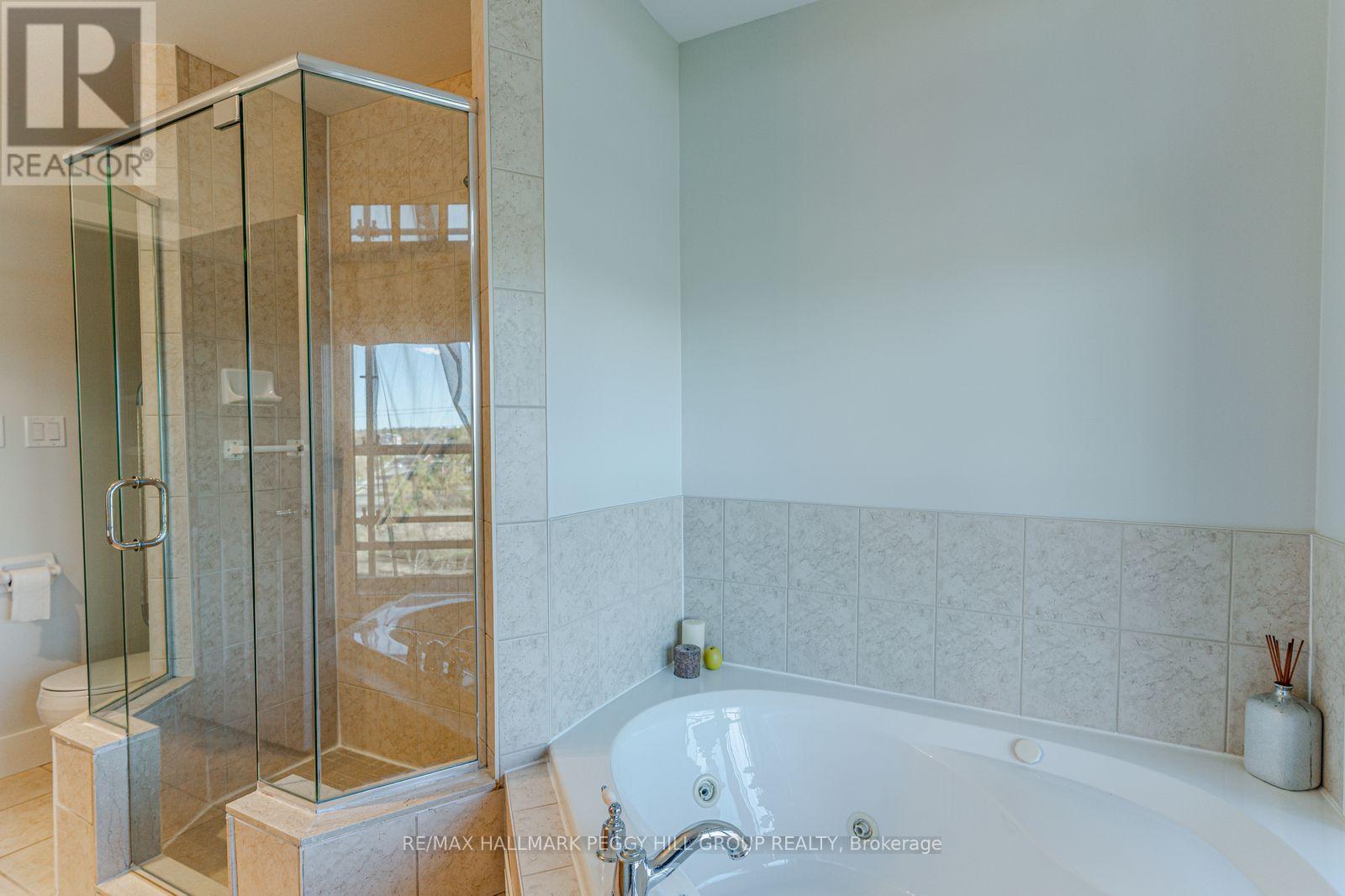 401 - 140 Cedar Island Road, Orillia, ON - Indoor Photo Showing Bathroom