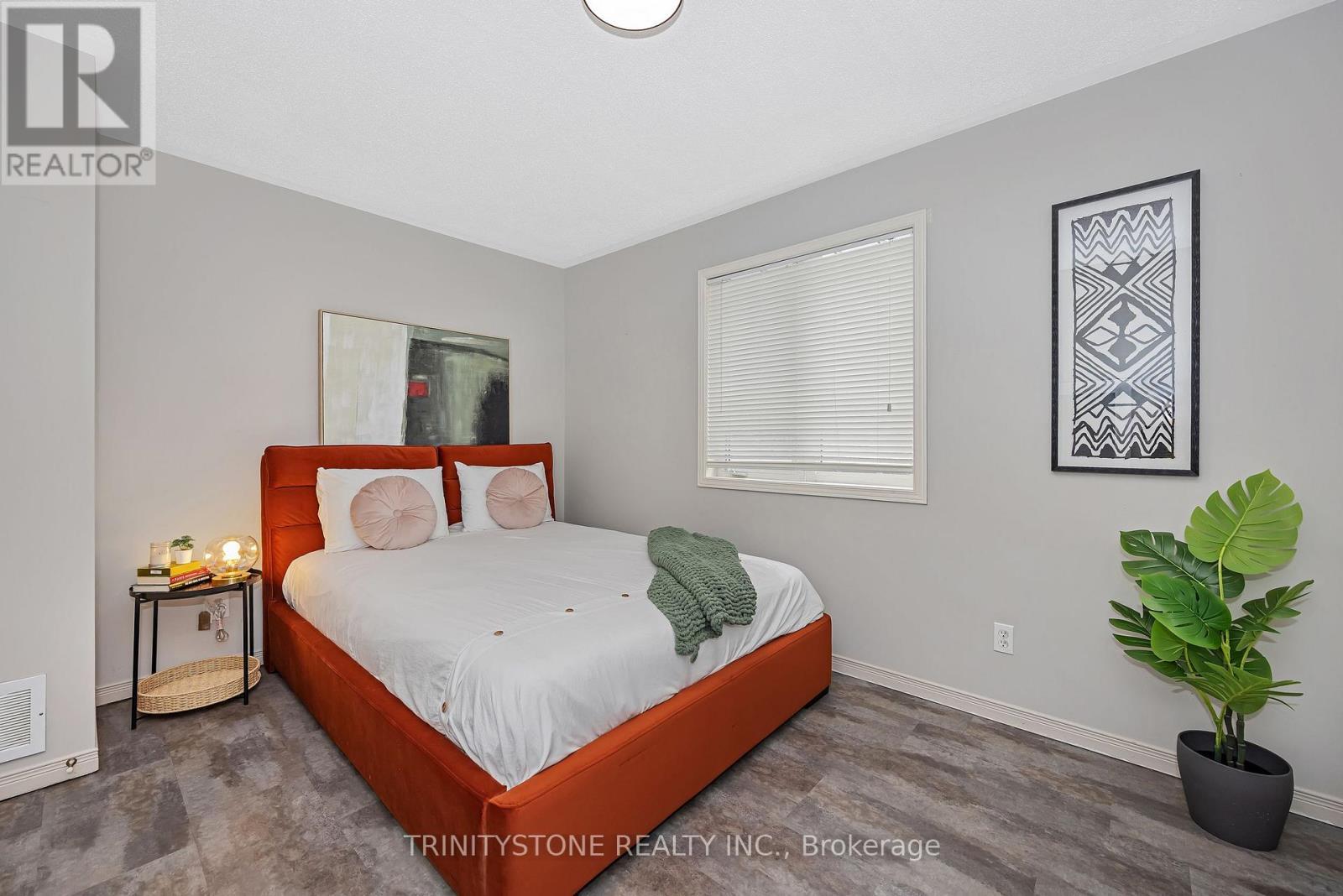 6127 Abbott Street E, Ottawa, ON - Indoor Photo Showing Bedroom