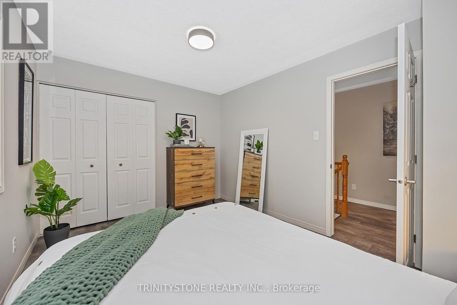 6127 Abbott Street E, Ottawa, ON - Indoor Photo Showing Bedroom