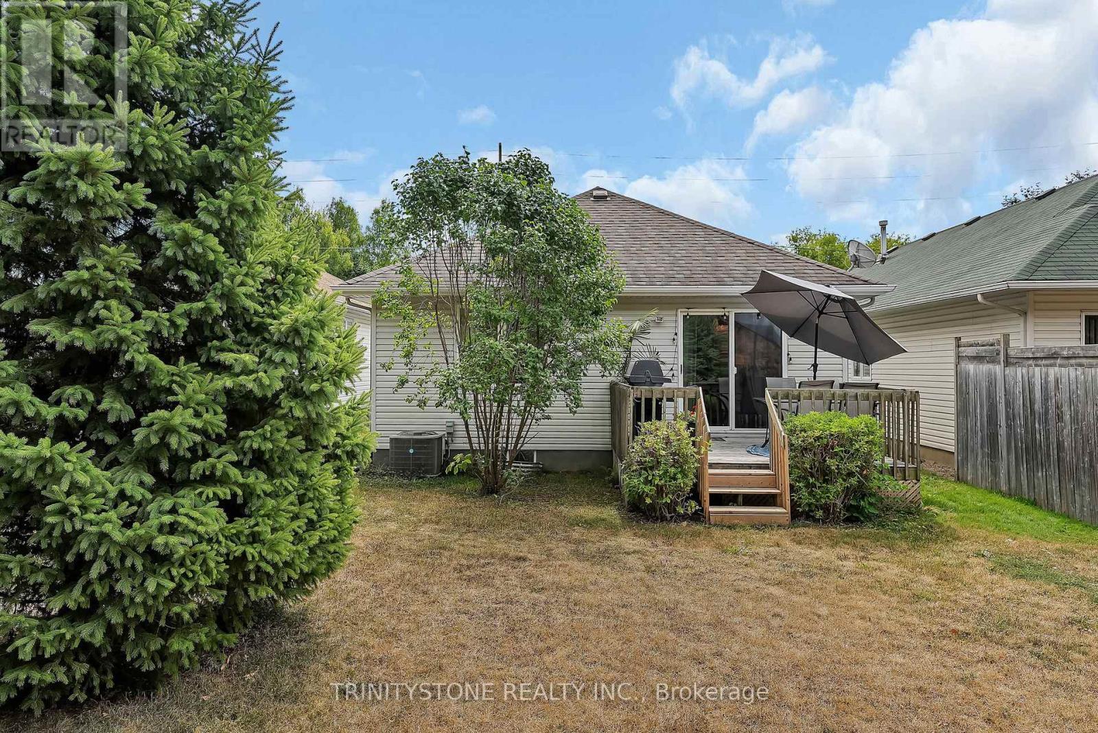 6127 Abbott Street E, Ottawa, ON - Outdoor