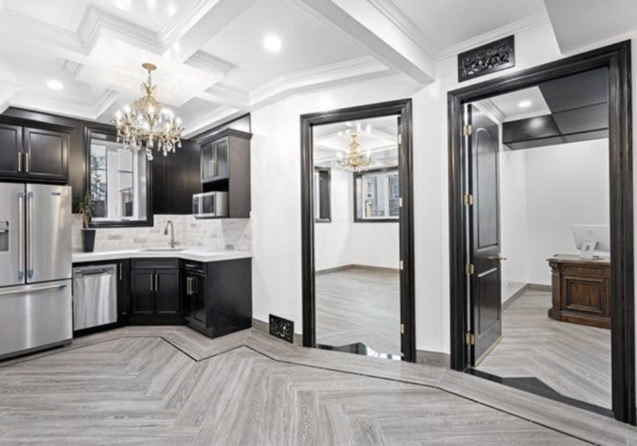 11833 102 Avenue, Edmonton, AB