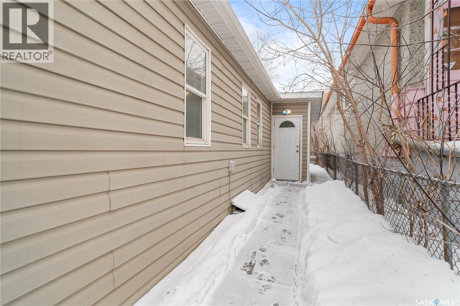 1917 Wallace Street, Regina, SK - Outdoor
