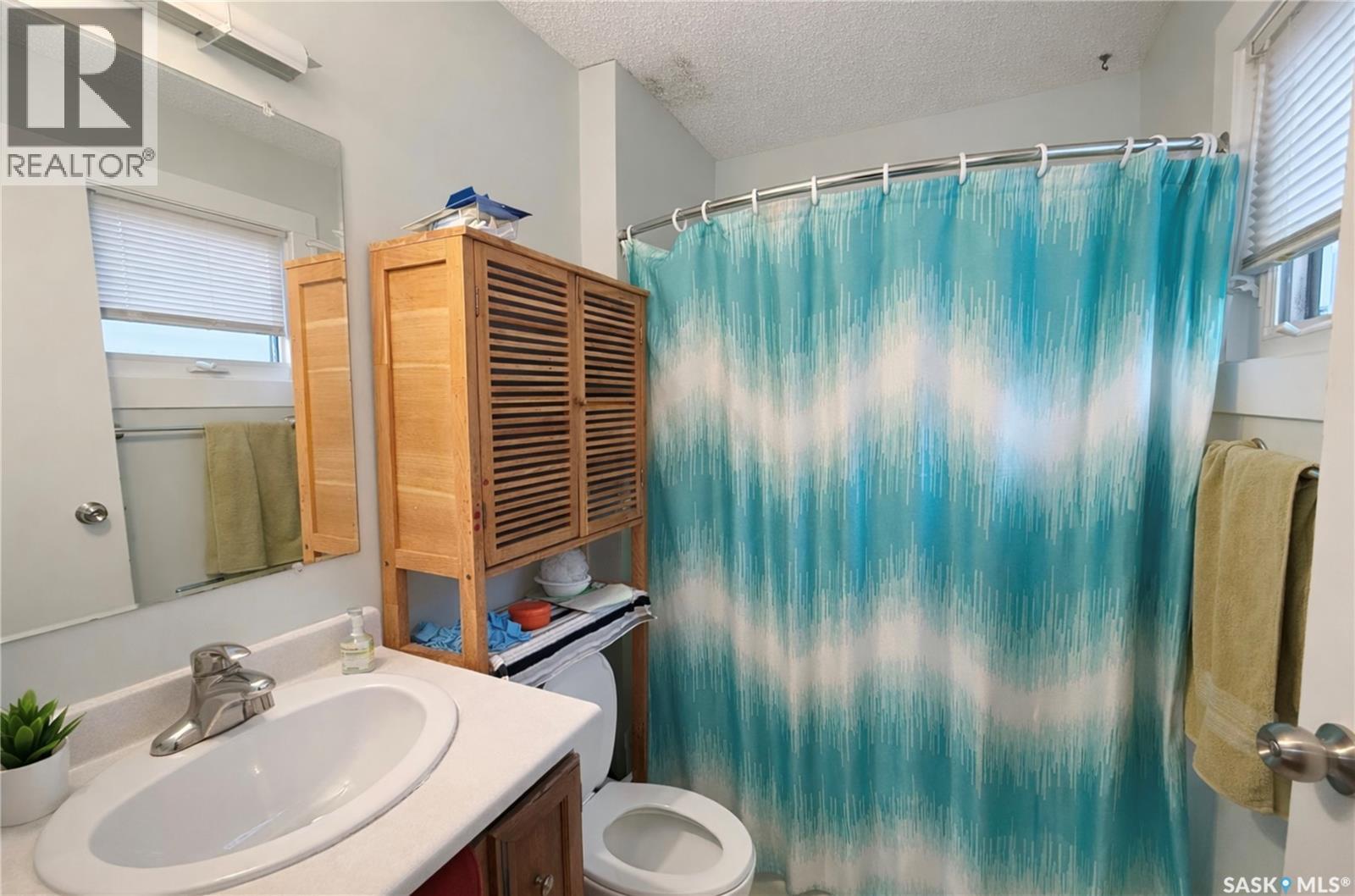 1606 Bradwell Avenue, Saskatoon, SK - Indoor Photo Showing Bathroom