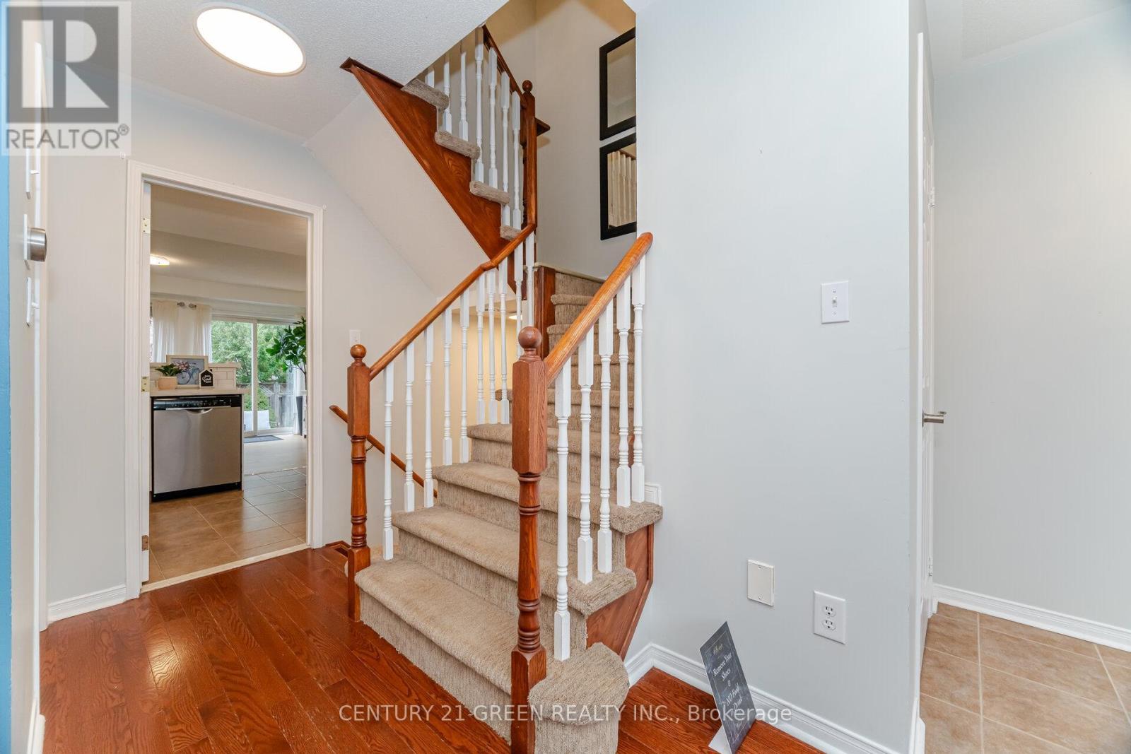 2403 Emerson Drive, Burlington, ON - Indoor Photo Showing Other Room
