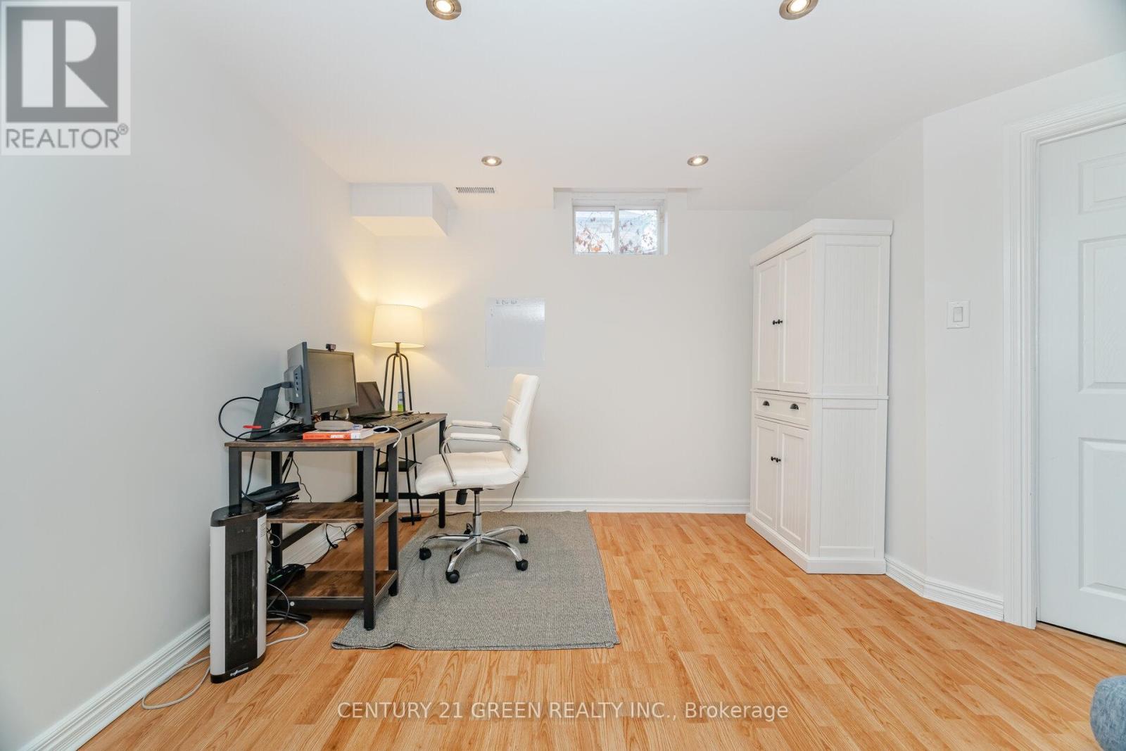 2403 Emerson Drive, Burlington, ON - Indoor