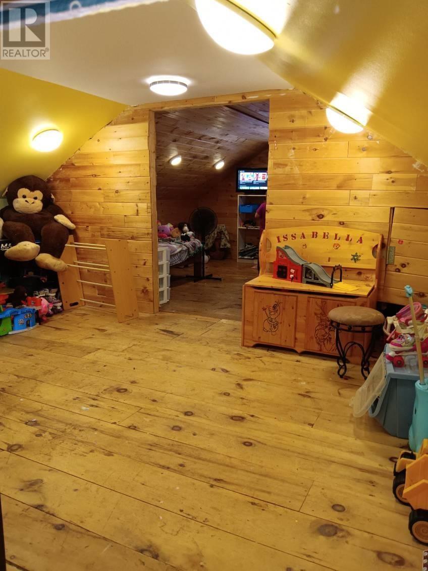 20 Main St, Iron Bridge, ON - Indoor Photo Showing Other Room