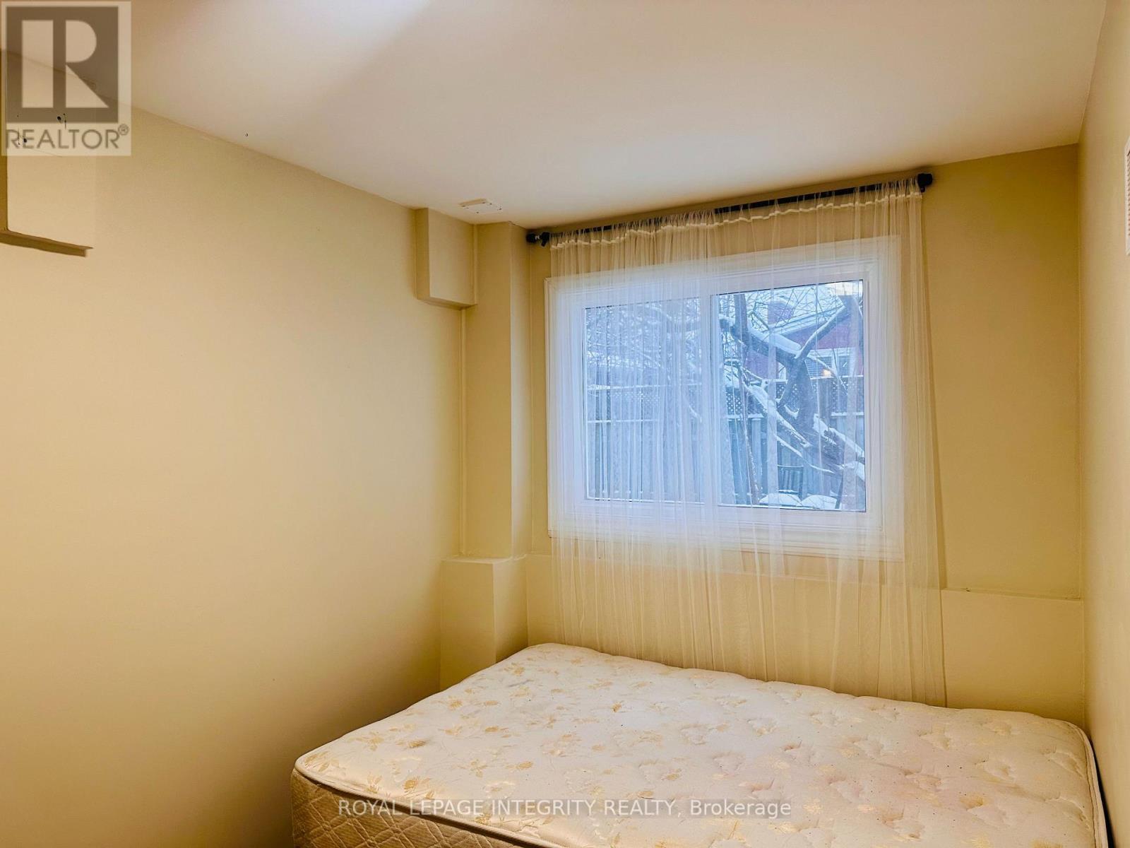 1797 Gage Crescent, Ottawa, ON - Indoor Photo Showing Bedroom