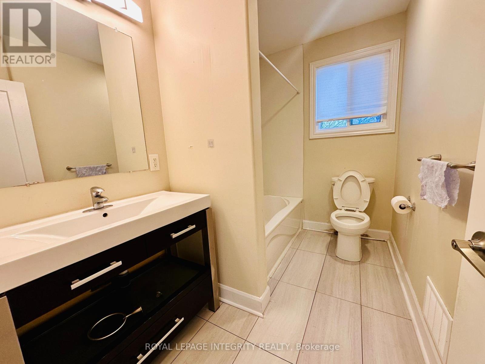 1797 Gage Crescent, Ottawa, ON - Indoor Photo Showing Bathroom