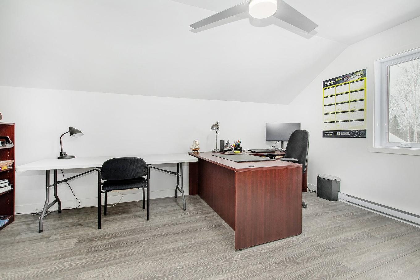 Bedroom - 929 Rue De Château-D'Aix, Val-David, QC - Indoor Photo Showing Office