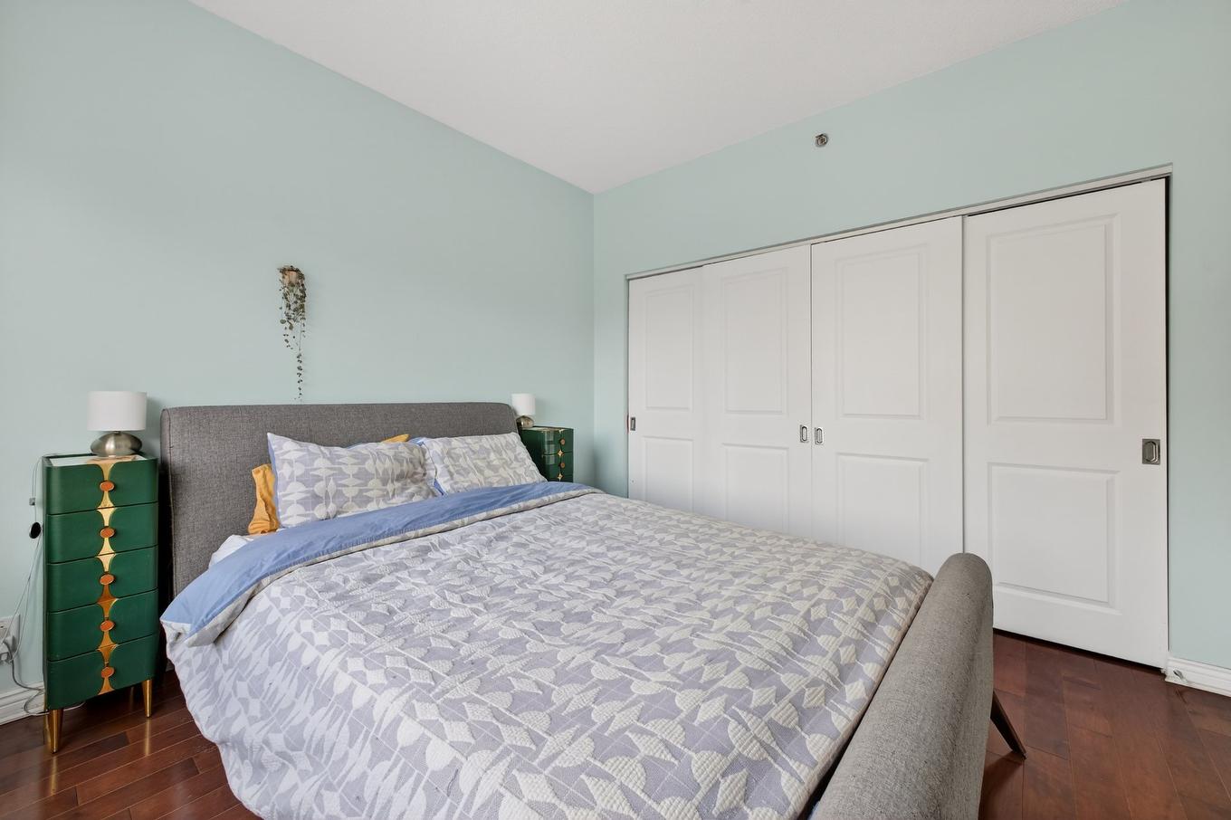 Chambre à coucher principale - 816-1225 Rue Notre-Dame O., Montréal (Ville-Marie), QC - Indoor Photo Showing Bedroom