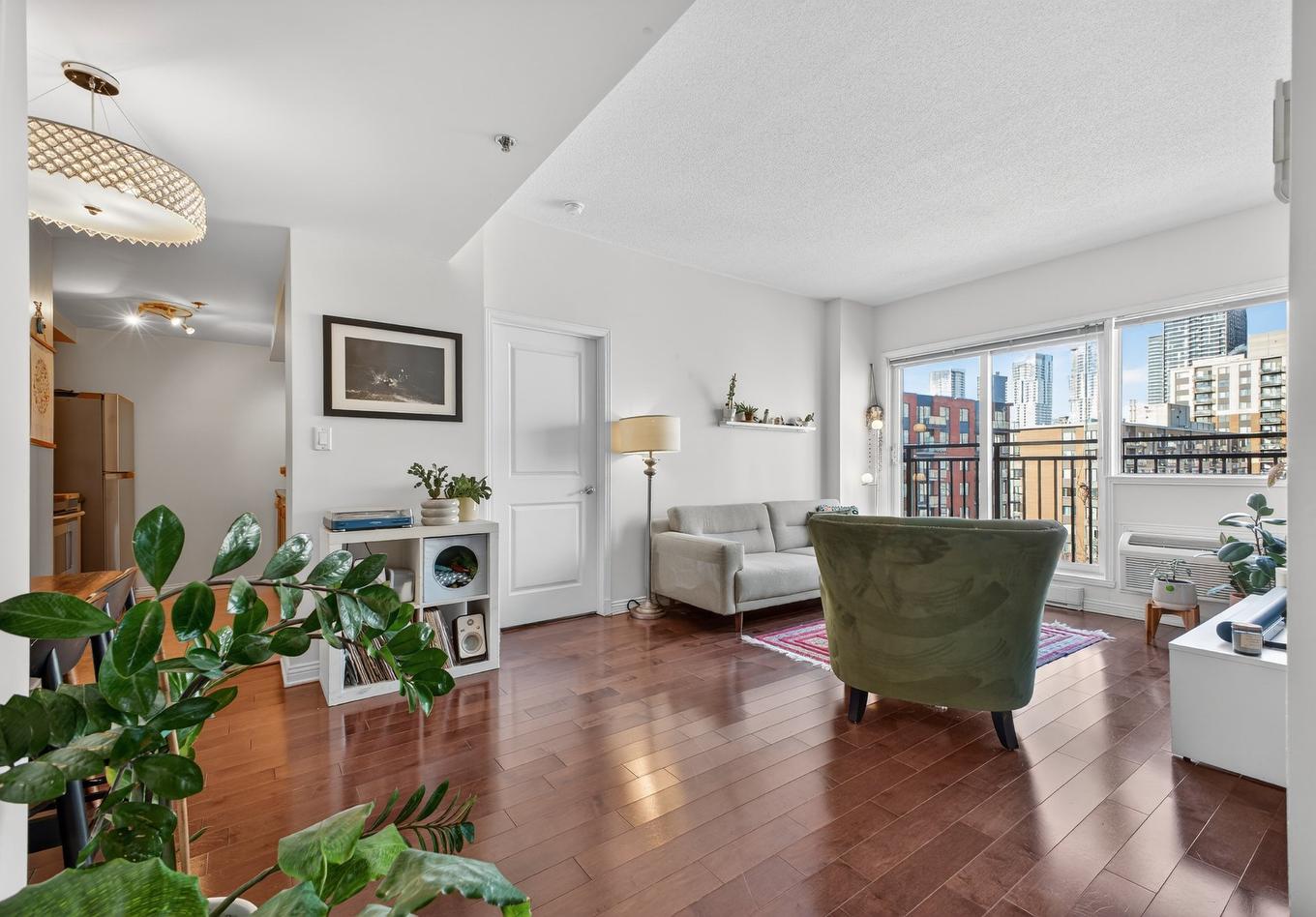 Vue d'ensemble - 816-1225 Rue Notre-Dame O., Montréal (Ville-Marie), QC - Indoor Photo Showing Other Room