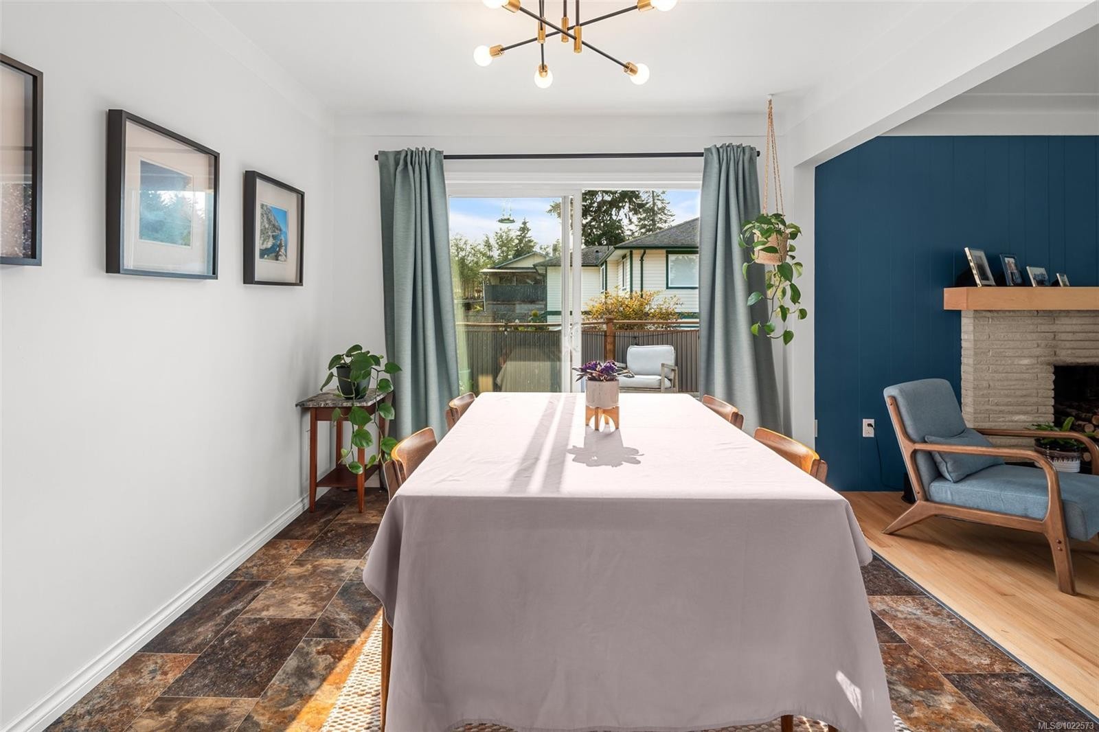 7147 Wright Rd, Sooke, BC - Indoor