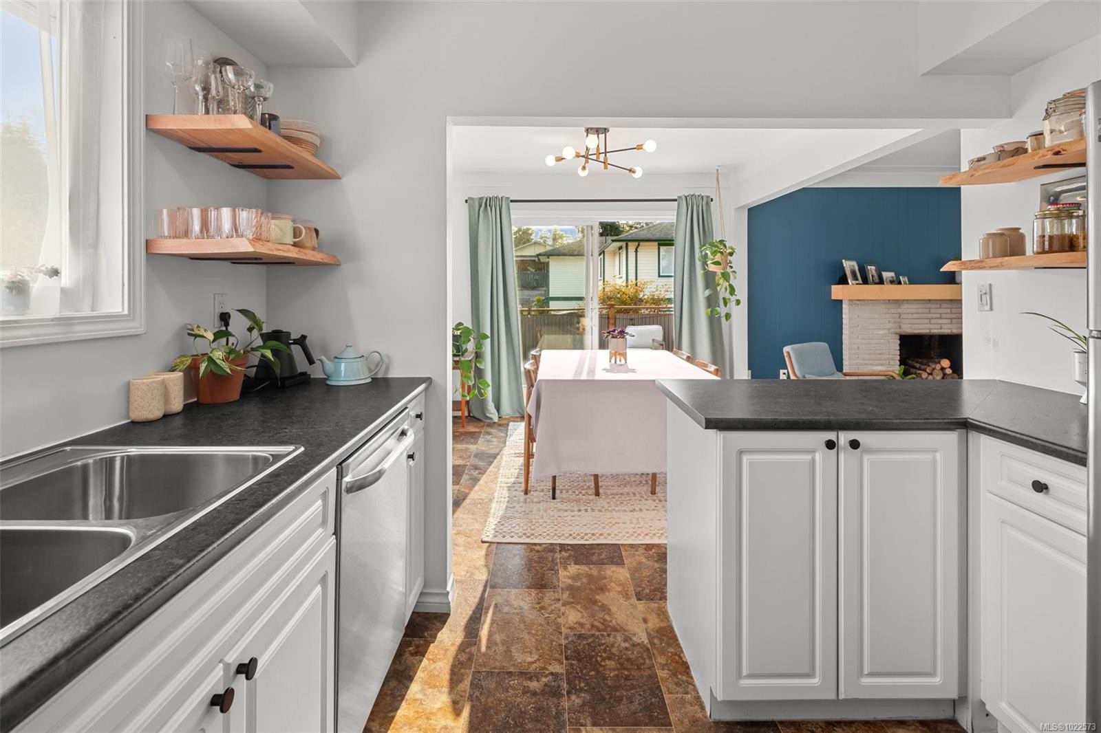 7147 Wright Rd, Sooke, BC - Indoor Photo Showing Kitchen With Double Sink