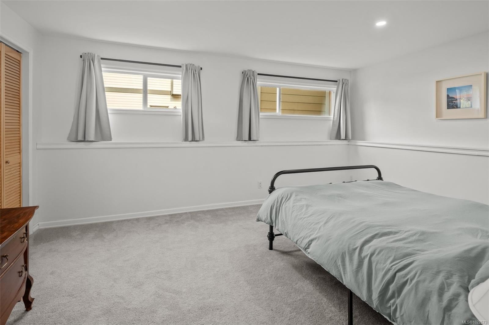 7147 Wright Rd, Sooke, BC - Indoor Photo Showing Bedroom