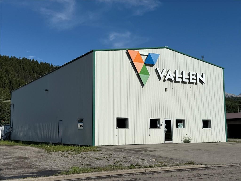 2 Front Street, Elkford, BC