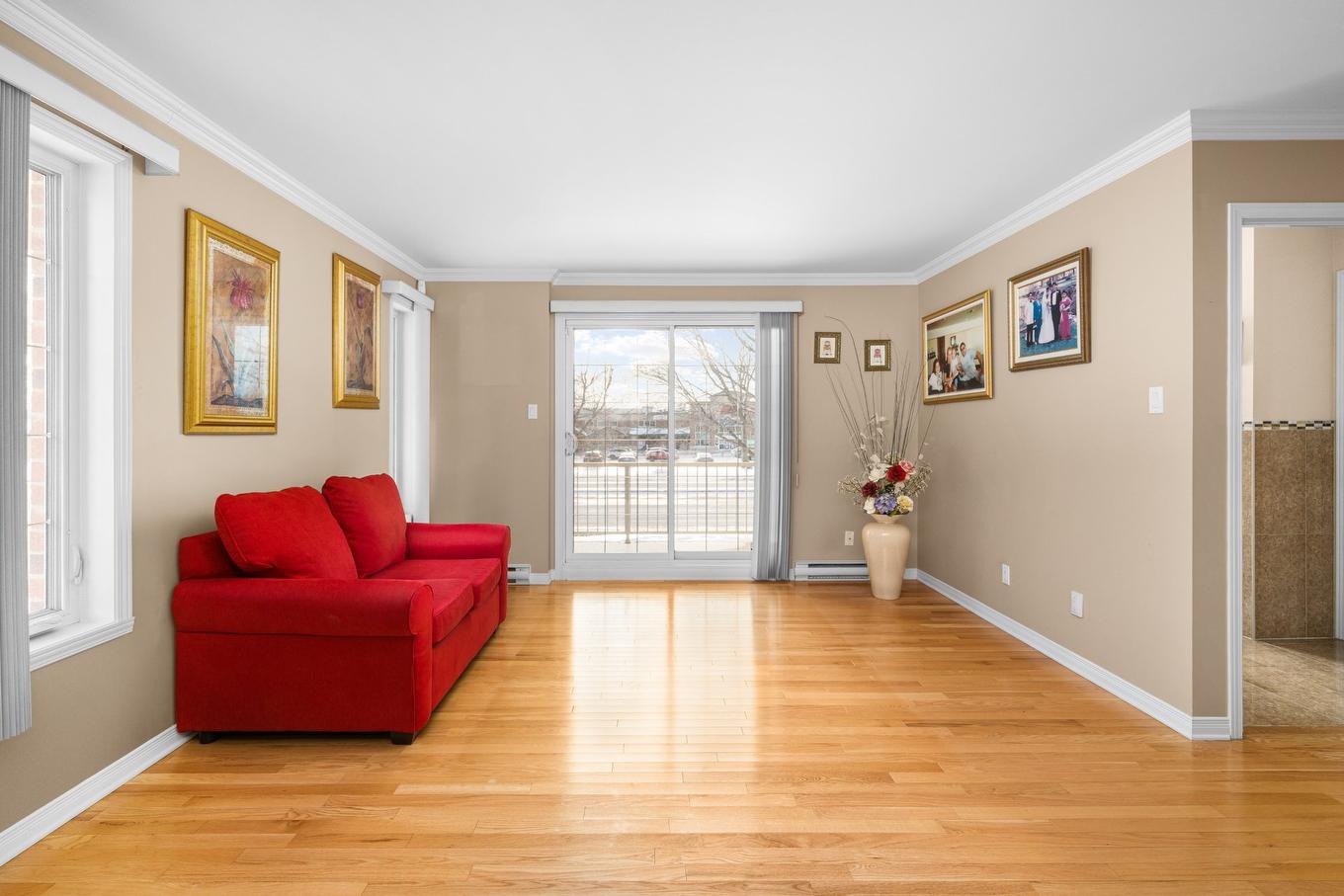 Living room - 273 Rue De Barcelone, Dollard-Des-Ormeaux, QC - Indoor