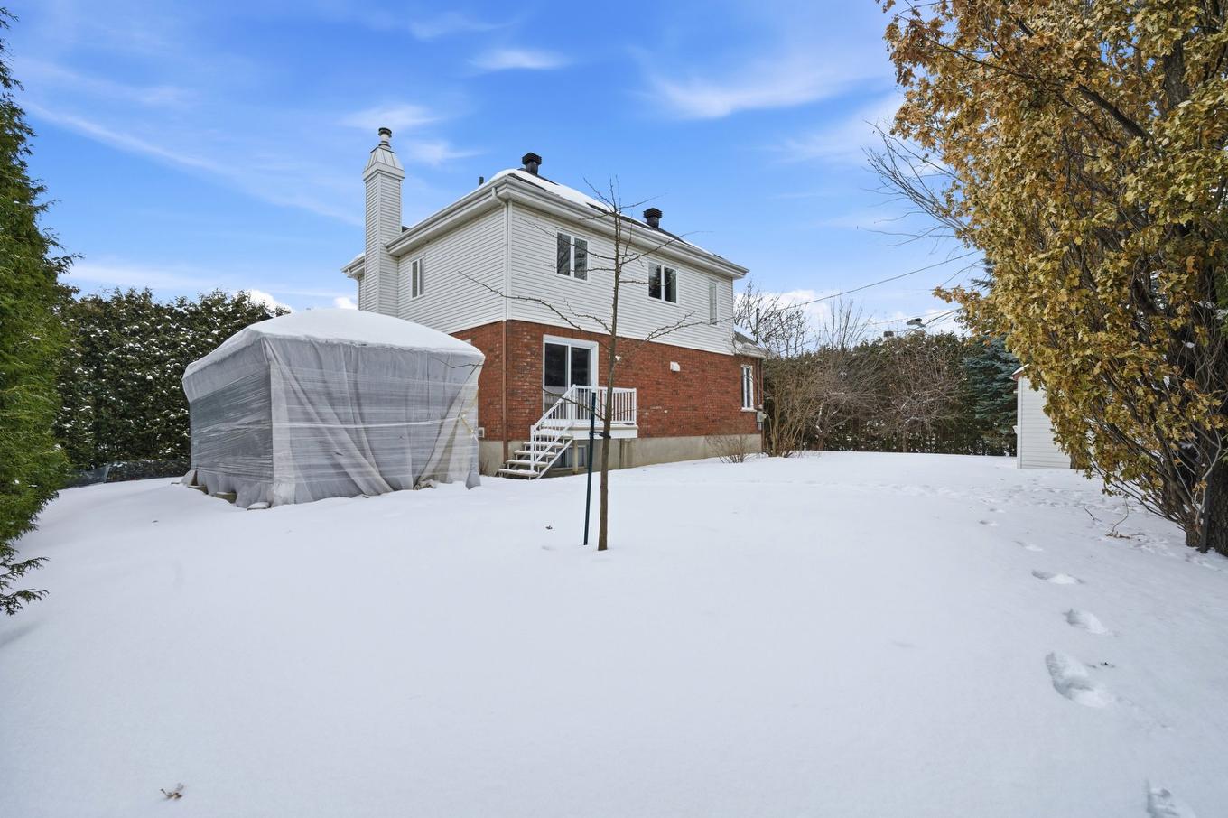 Cour - 460 Rue Maude-Abbott, Saint-Bruno-De-Montarville, QC - Outdoor