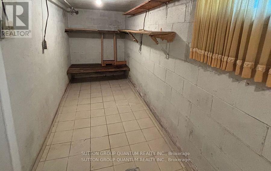 61 Forest Avenue, Mississauga, ON - Indoor