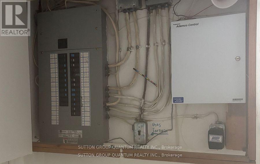 61 Forest Avenue, Mississauga, ON - Indoor