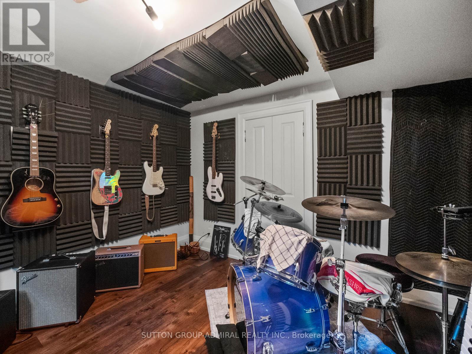 26 Puckeridge Crescent, Toronto, ON - Indoor Photo Showing Other Room