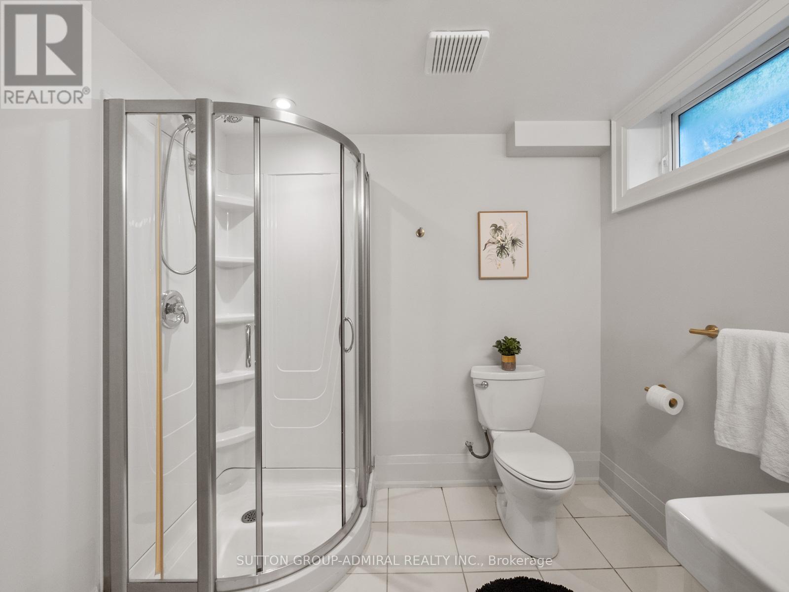 26 Puckeridge Crescent, Toronto, ON - Indoor Photo Showing Bathroom